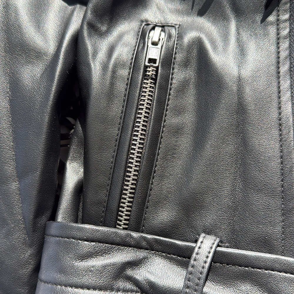 Black fringe jacket size M - Picture 3 of 6